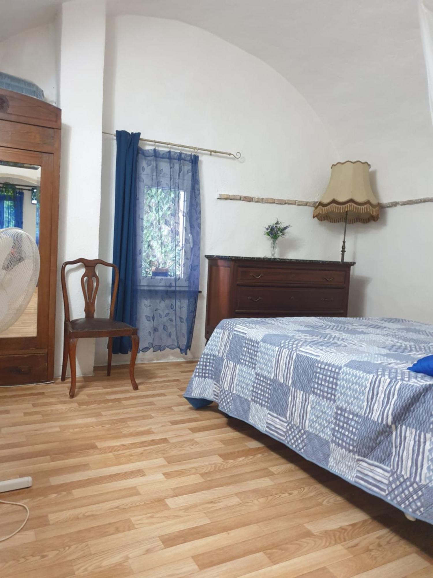 Вилла Casa Di Ingrida Bussana Vecchia Санремо Экстерьер фото